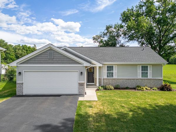 701 Mallard Road , Winnebago, IL 61088