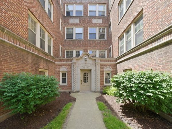 7318 N Honore Street , Unit 103, Chicago, IL 60626
