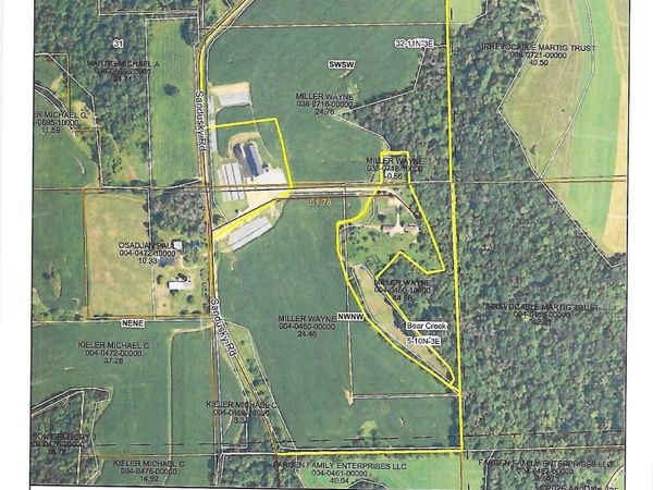 61 A Sandusky Road, Hillpoint, WI 53937