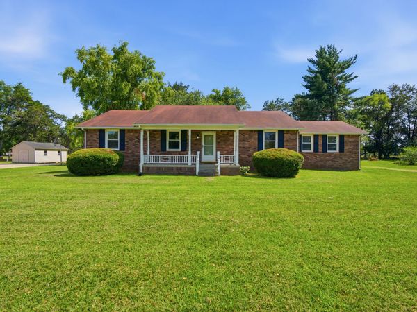 207 Fairmont Dr , Murfreesboro, TN 37129