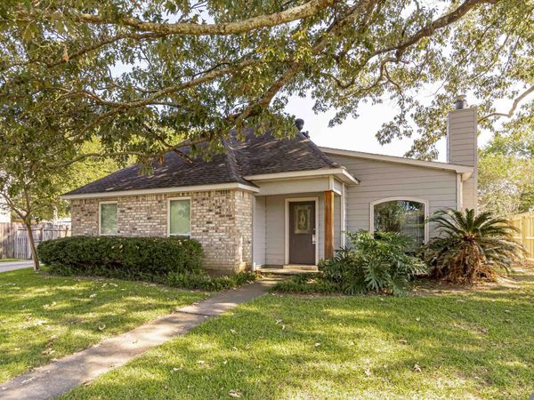 13333 Parwood Ave, Baton Rouge, LA 70816