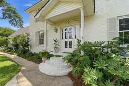 680 Fort Sumter Drive photo 4
