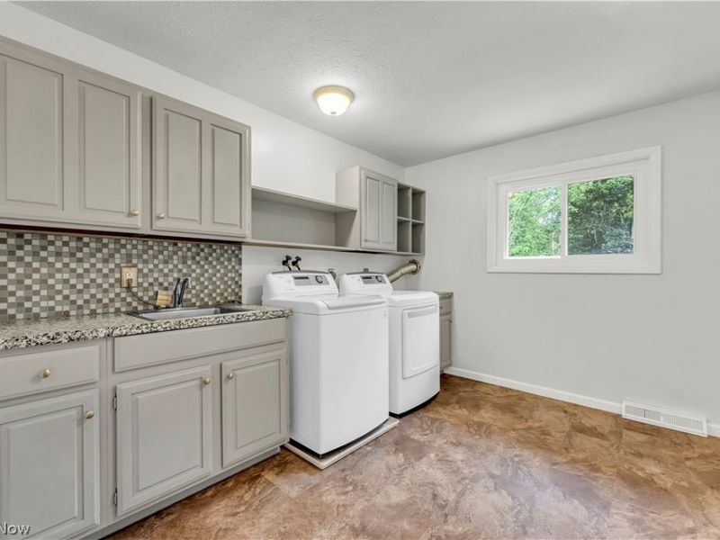 16543 Peppergrass Circle, Strongsville, OH 44136 Photo 29