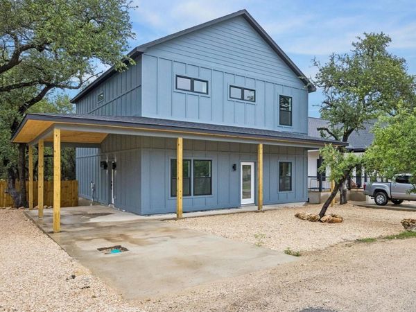 26 Wood Glen DR, Wimberley, TX 78676