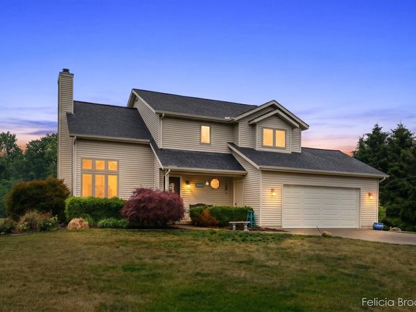 3123 140th Avenue, Dorr, MI 49323