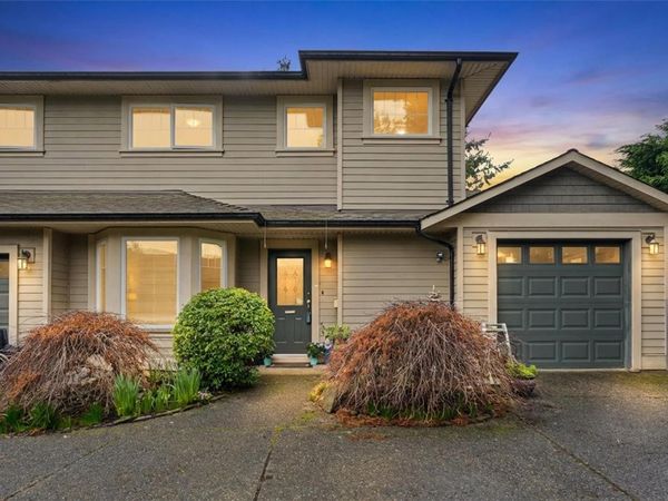 10372 Bowerbank Rd , Sidney, BC V8L 3L7