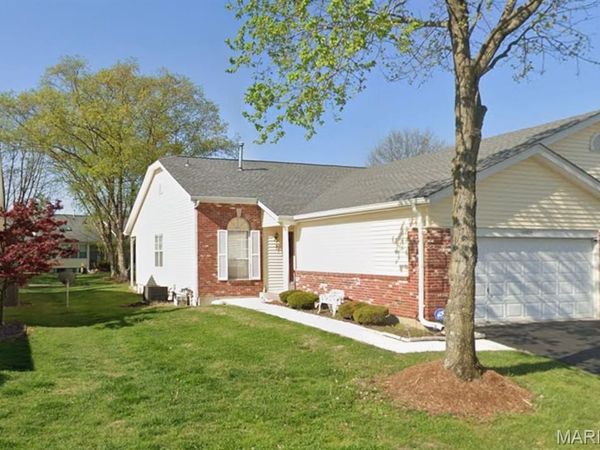 16054 Rose Wreath Lane, Florissant, MO 63034