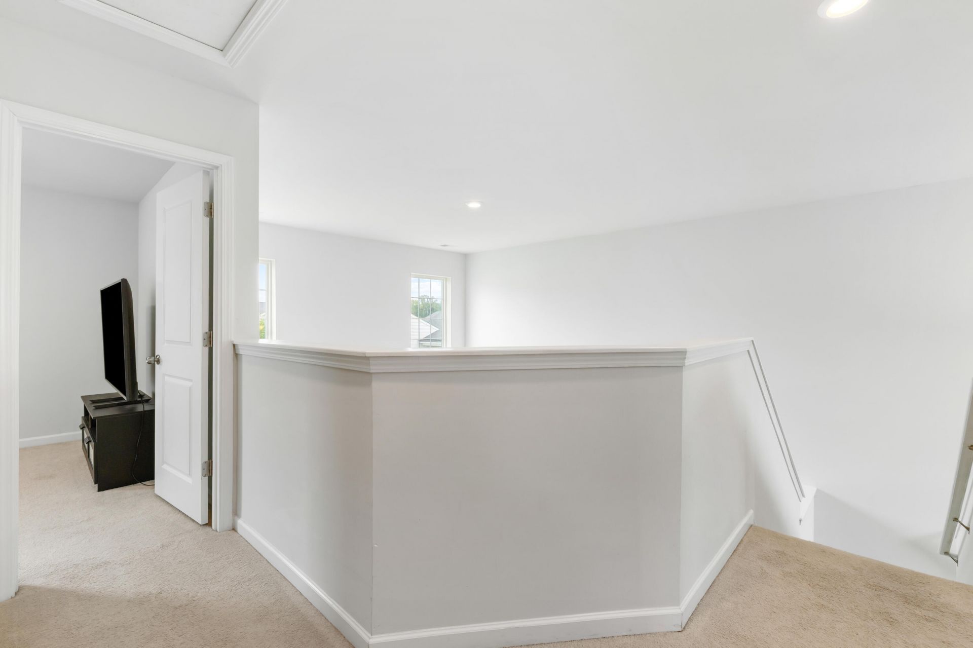 414 Philbrick Drive Photo 16
