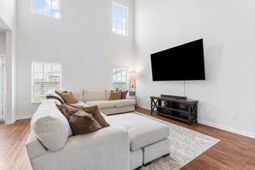 414 Philbrick Drive photo 4