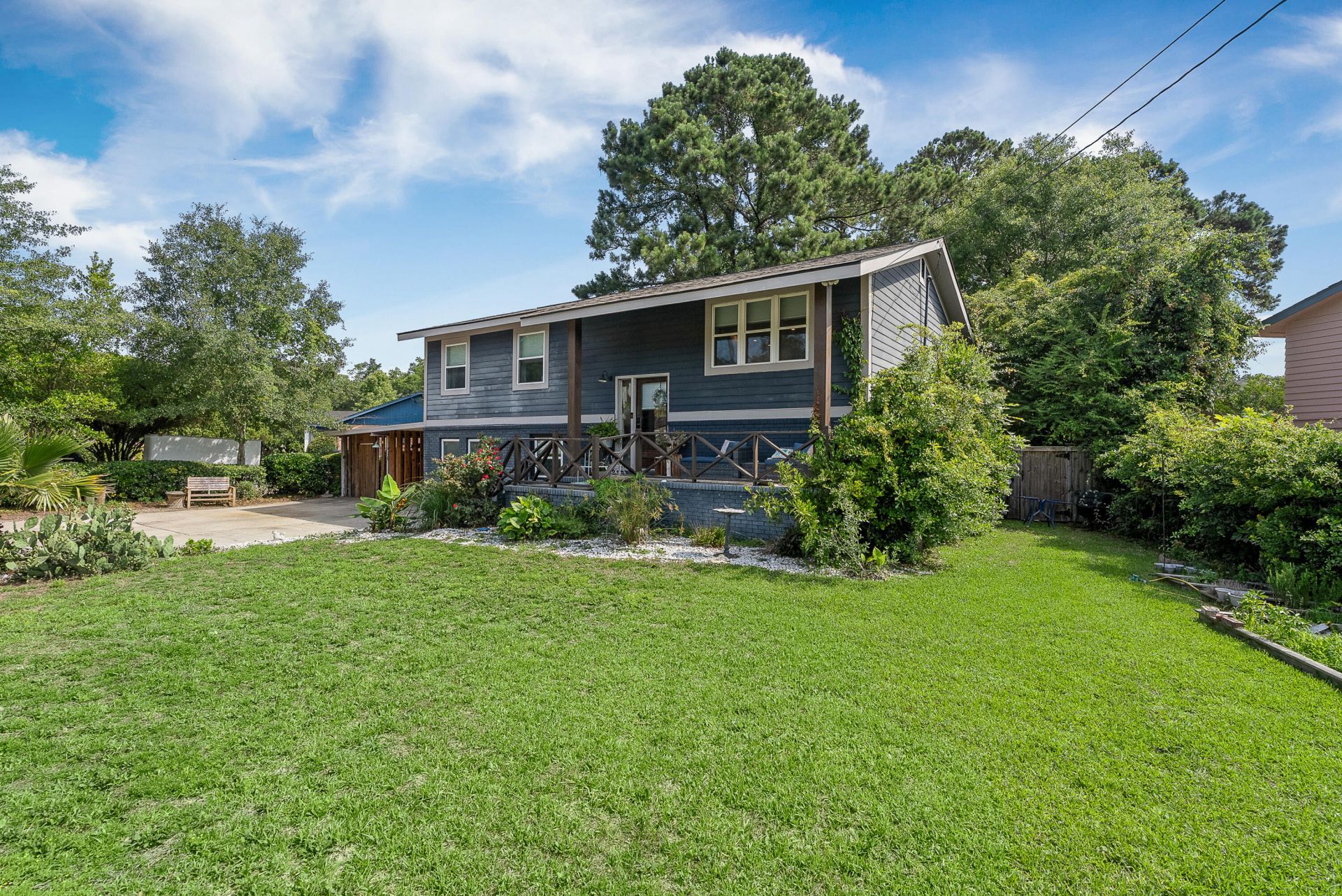 1470 Woodview Lane Photo 6