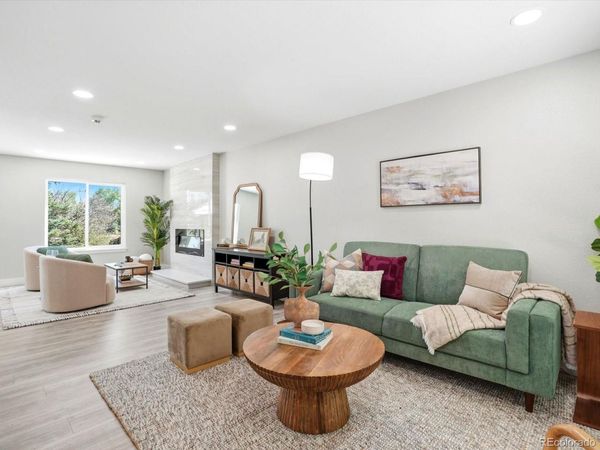 1069 S Lewiston Way, Aurora, CO 80017