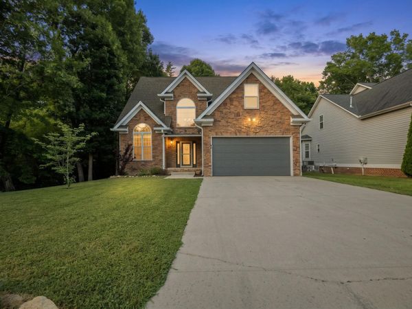 8327 Grinder Creek Place, Chattanooga, TN 37421