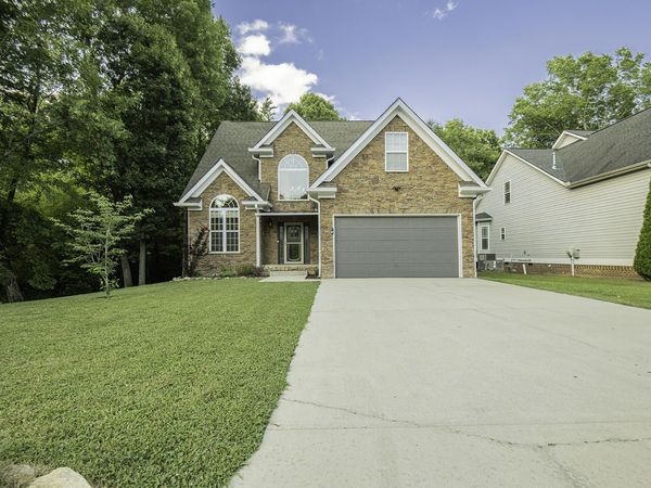 8327 Grinder Creek Place, Chattanooga, TN 37421