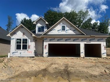 7832 Trailside Court, West Bloomfield Twp, MI 48323