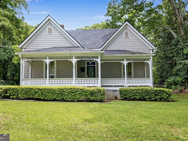 195 N Jeff Davis Drive, Fayetteville, GA 30214