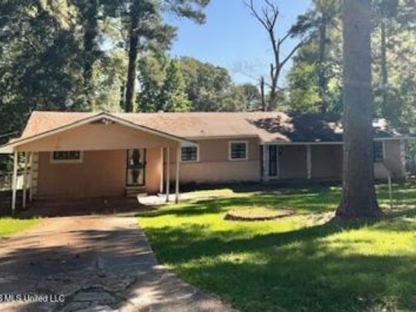 360 Pine Ridge Road, Jackson, MS 39206
