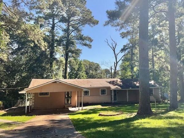 360 Pine Ridge Road, Jackson, MS 39206