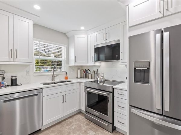 16007 Davis RD, Unit 511, FORT MYERS, FL 33908