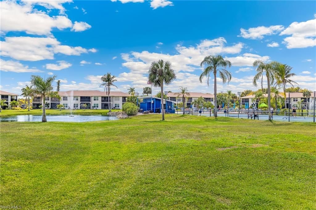 16007 Davis Rd, Unit 511, Fort Myers, FL 33908 Photo