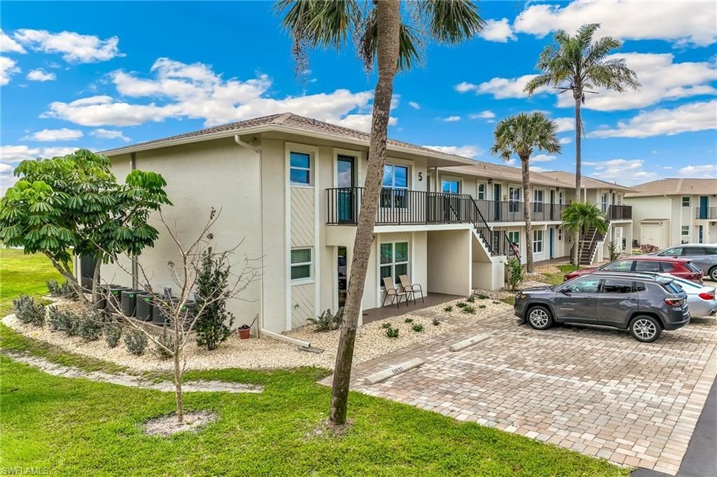 16007 Davis Rd, Unit 511, Fort Myers, FL 33908 Photo