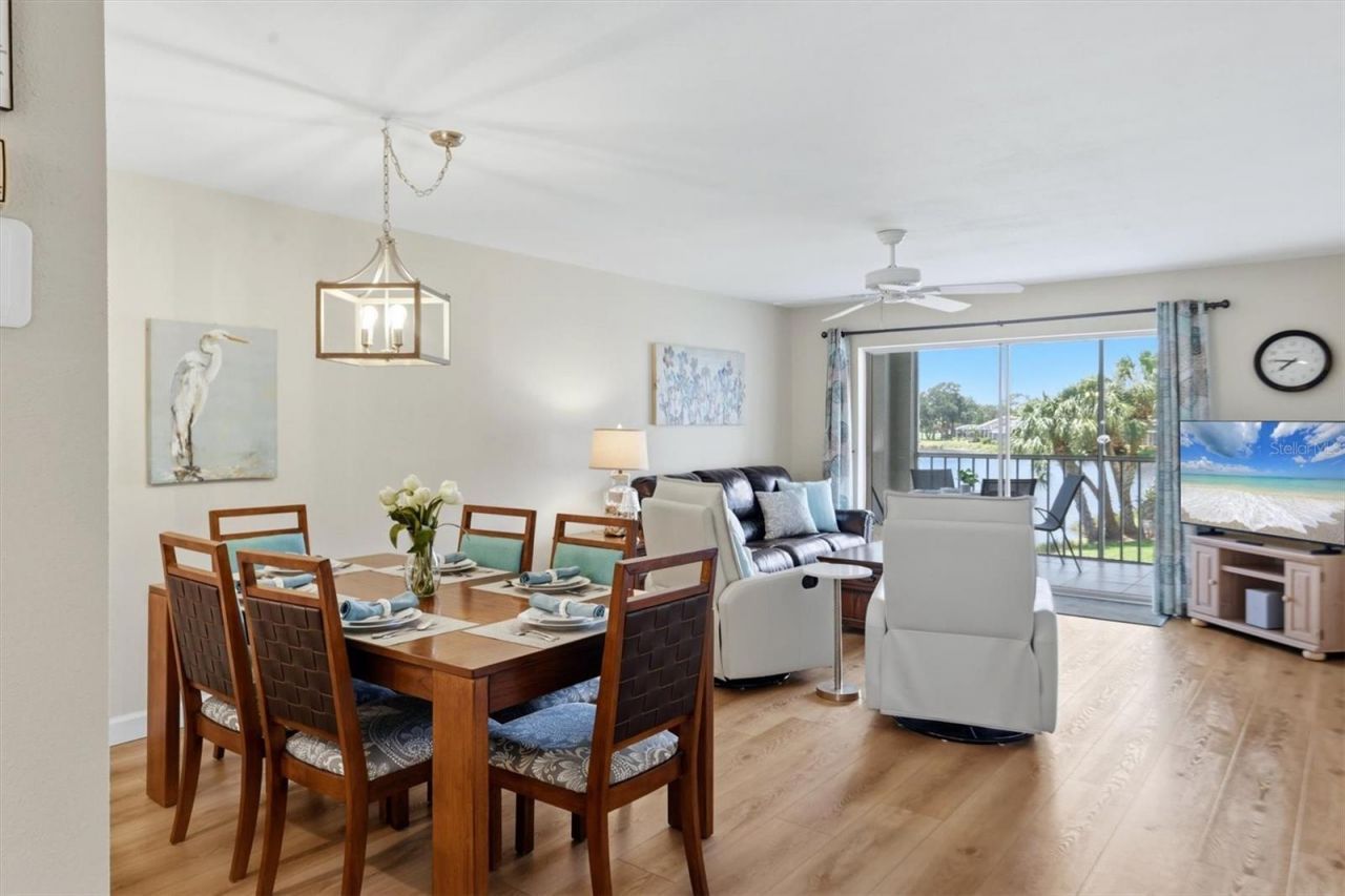 9320 Clubside Circle, Unit 2209, Sarasota, FL 34238 Photo