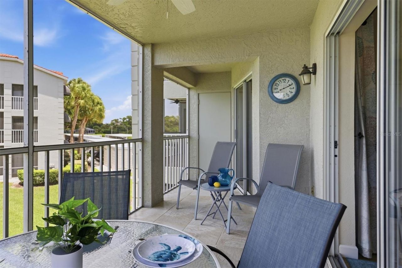 9320 Clubside Circle, Unit 2209, Sarasota, FL 34238 Photo