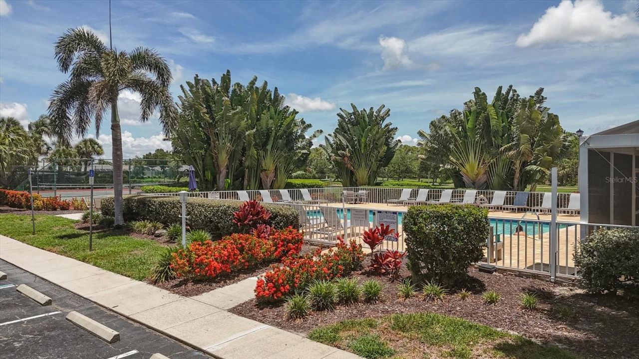 9320 Clubside Circle, Unit 2209, Sarasota, FL 34238 Photo