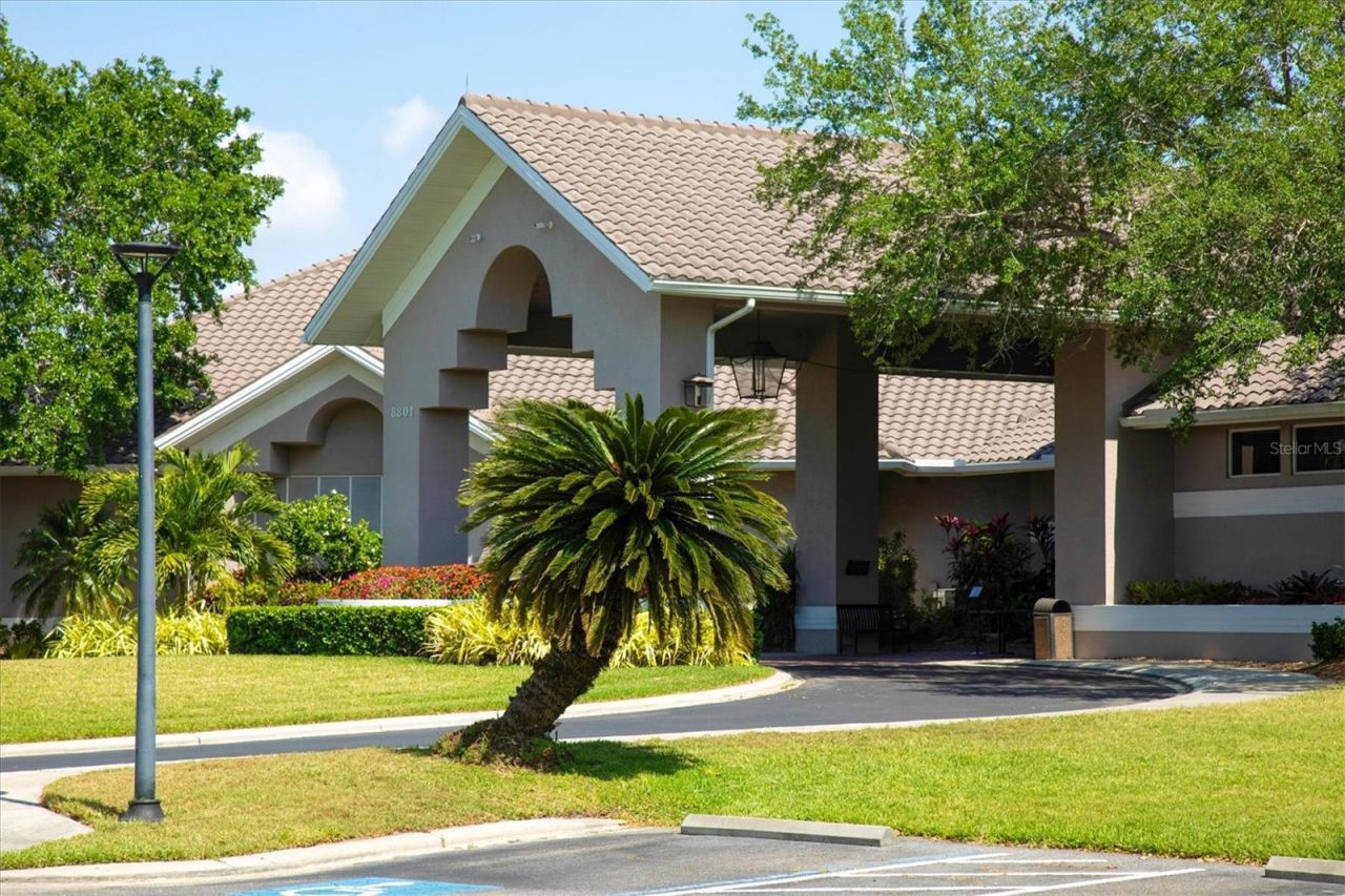 9320 Clubside Circle, Unit 2209, Sarasota, FL 34238 Photo
