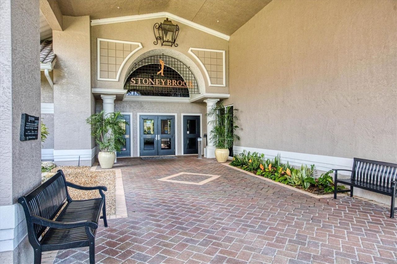 9320 Clubside Circle, Unit 2209, Sarasota, FL 34238 Photo