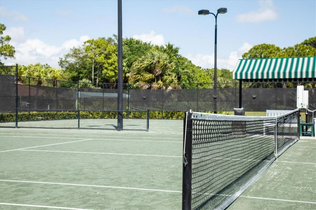 9320 Clubside Circle, Unit 2209, Sarasota, FL 34238 Photo
