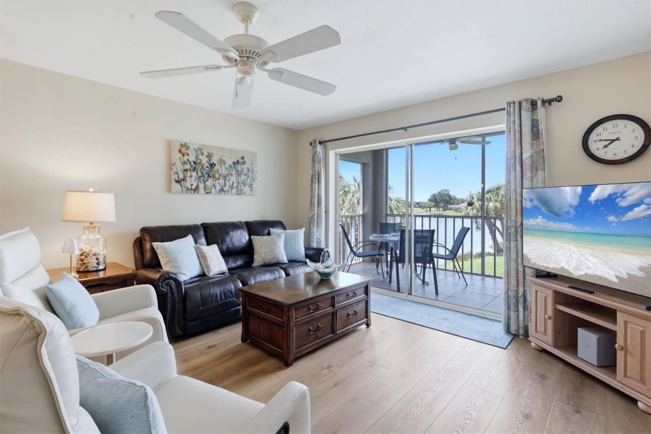 9320 Clubside Circle, Unit 2209, Sarasota, FL 34238 Photo