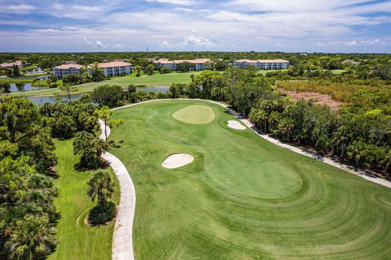 9320 Clubside Circle, Unit 2209, Sarasota, FL 34238 Photo