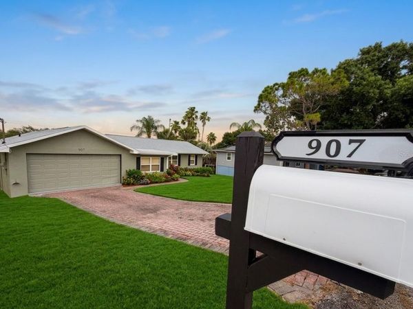 907 VALENTINA DRIVE, DUNDEE, FL 33838