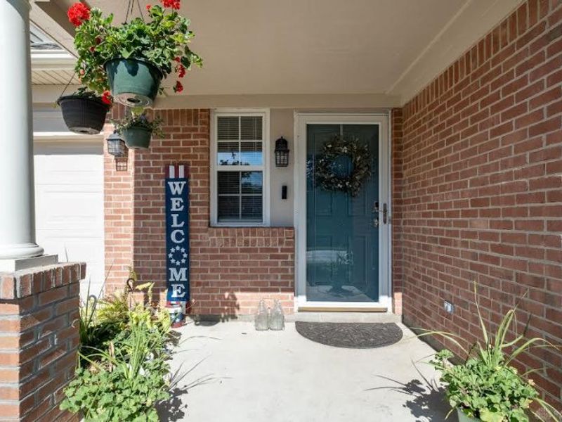 7158 Brookmeadow Drive, Centerville, OH 45459 Photo 2