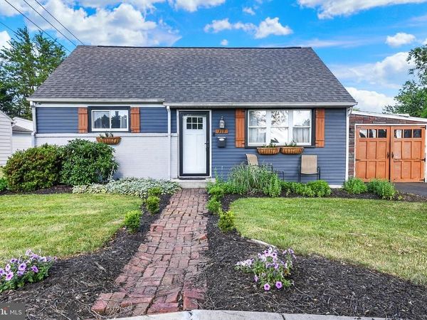 313 CHARLES ROAD, MECHANICSBURG, PA 17050