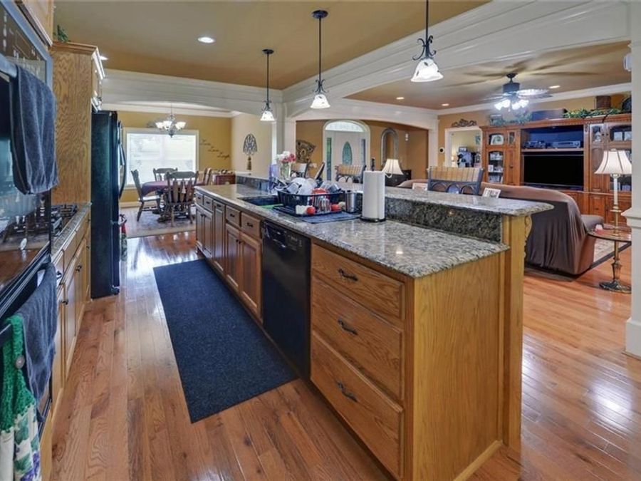 Property Image 12