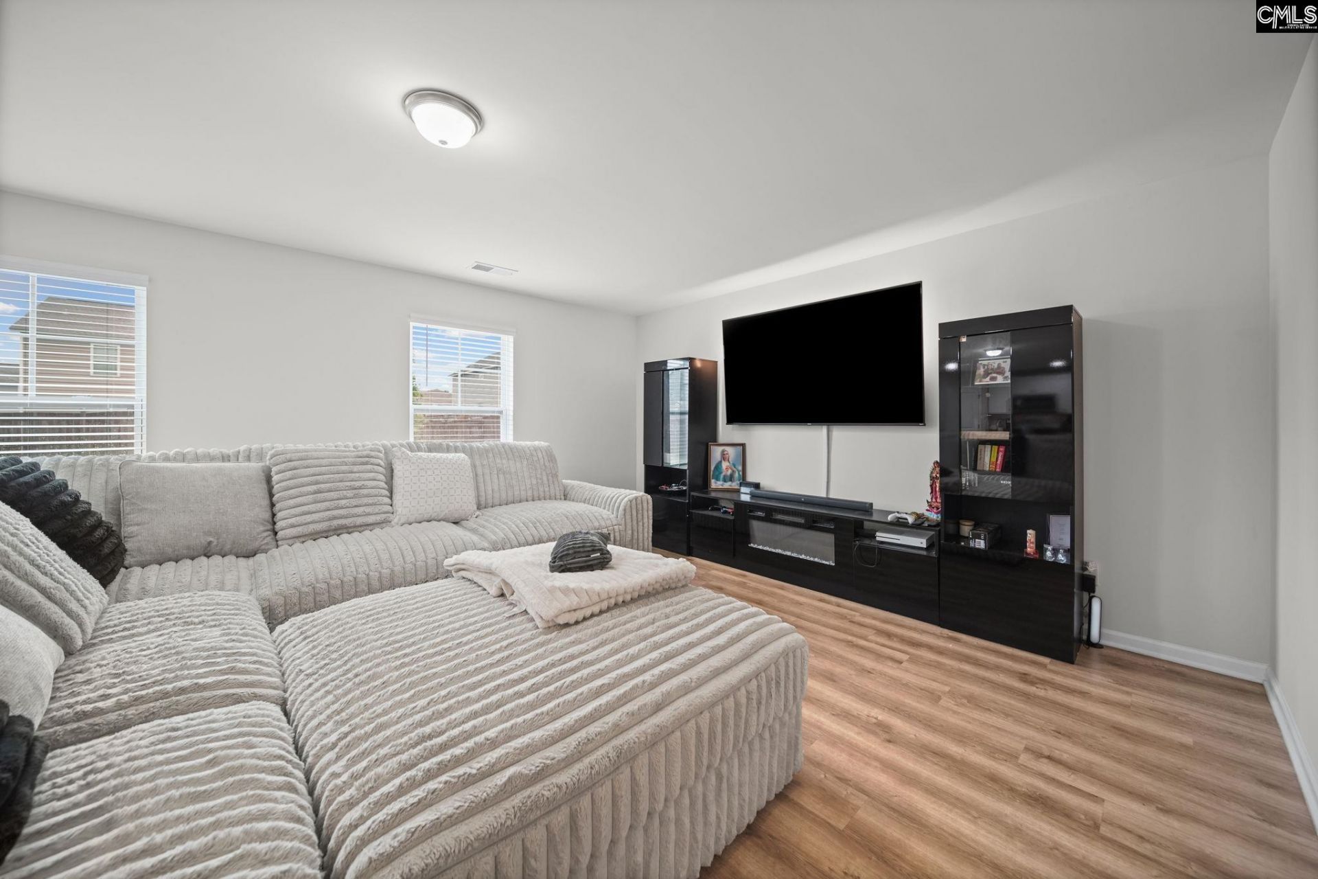 182 Carriagebrook Circle  Photo 5