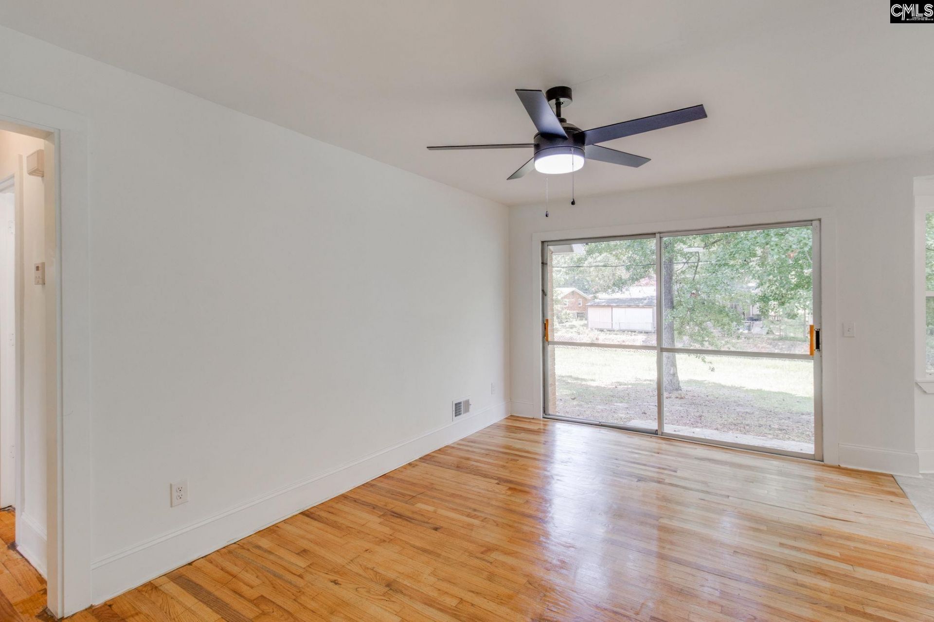 916 Newnham Drive Photo 10