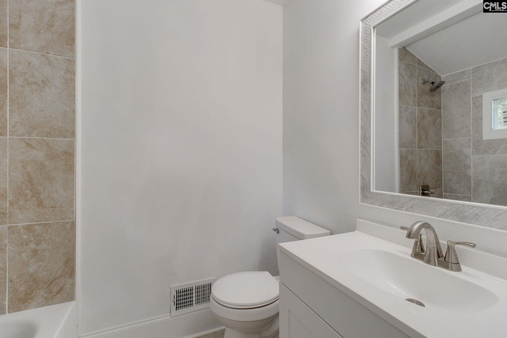 916 Newnham Drive Photo 26