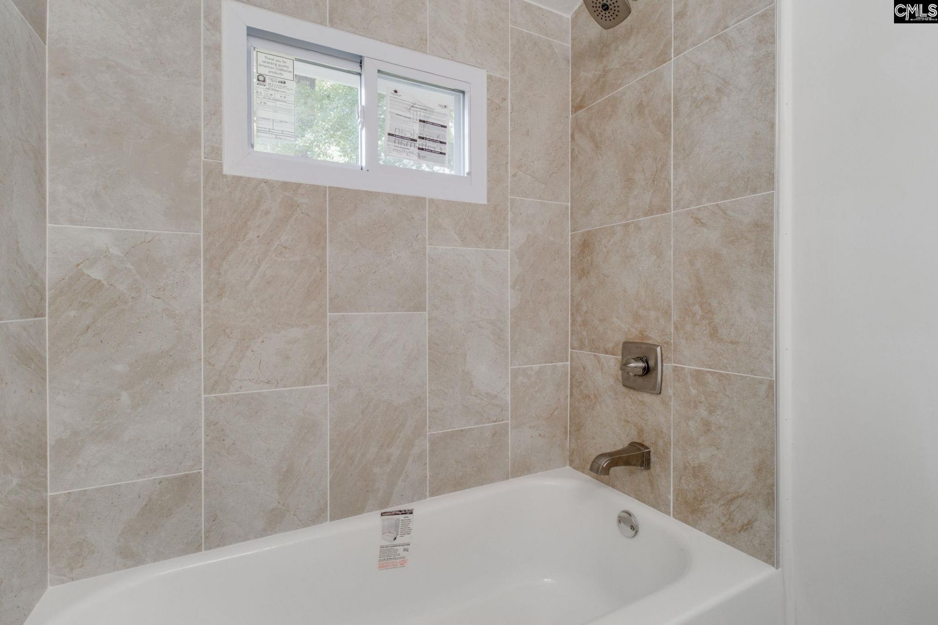 916 Newnham Drive Photo 27