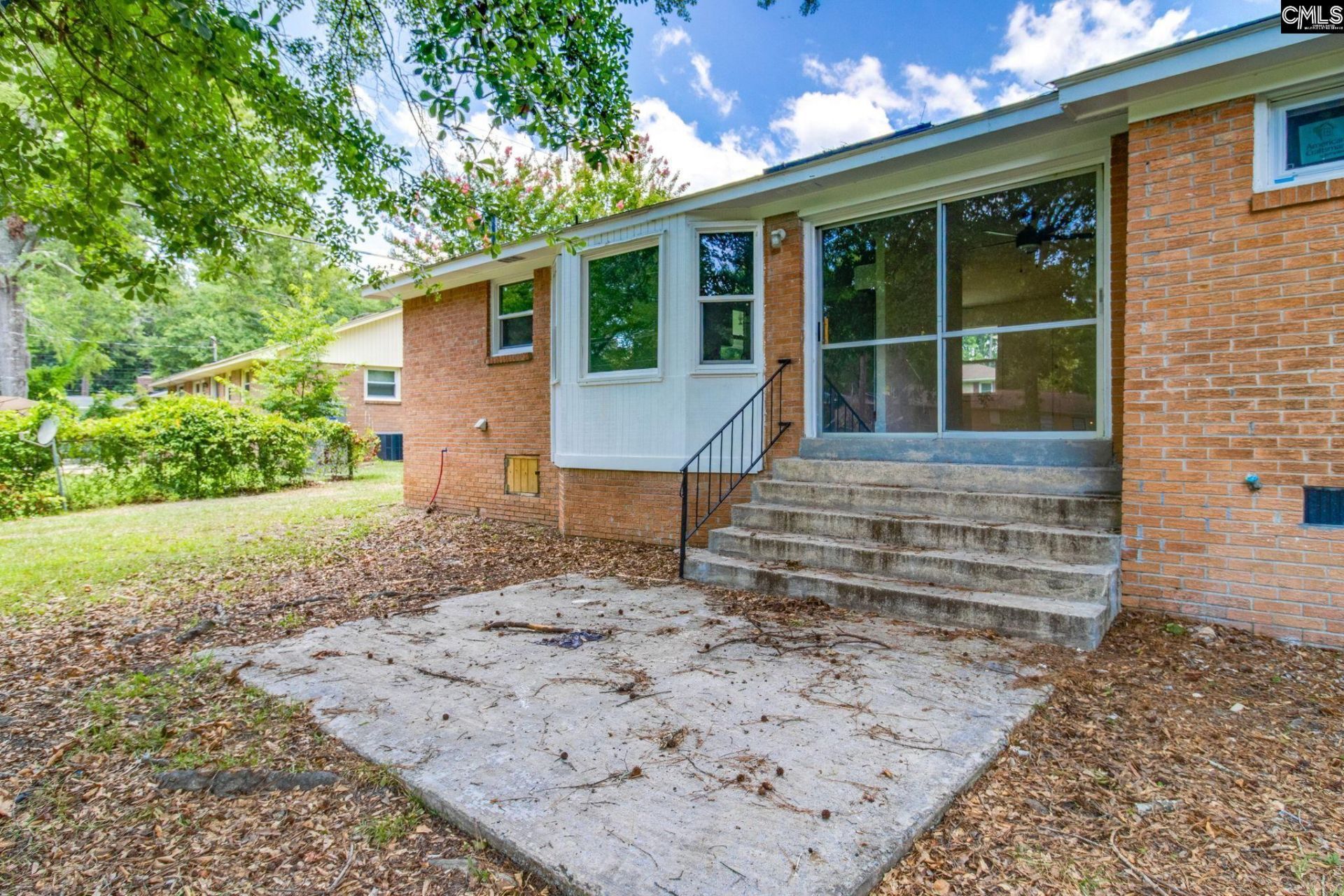 916 Newnham Drive Photo 30
