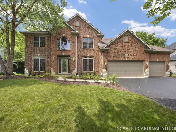 609 Spruce Court , Oswego, IL 60543