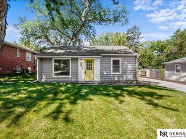 353 S 46th Street, Lincoln, NE 68510