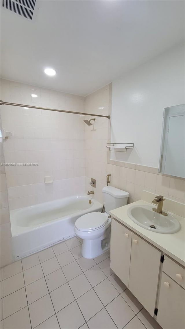 Please Call For Address, Unit 203, Hialeah, FL 33013 Photo
