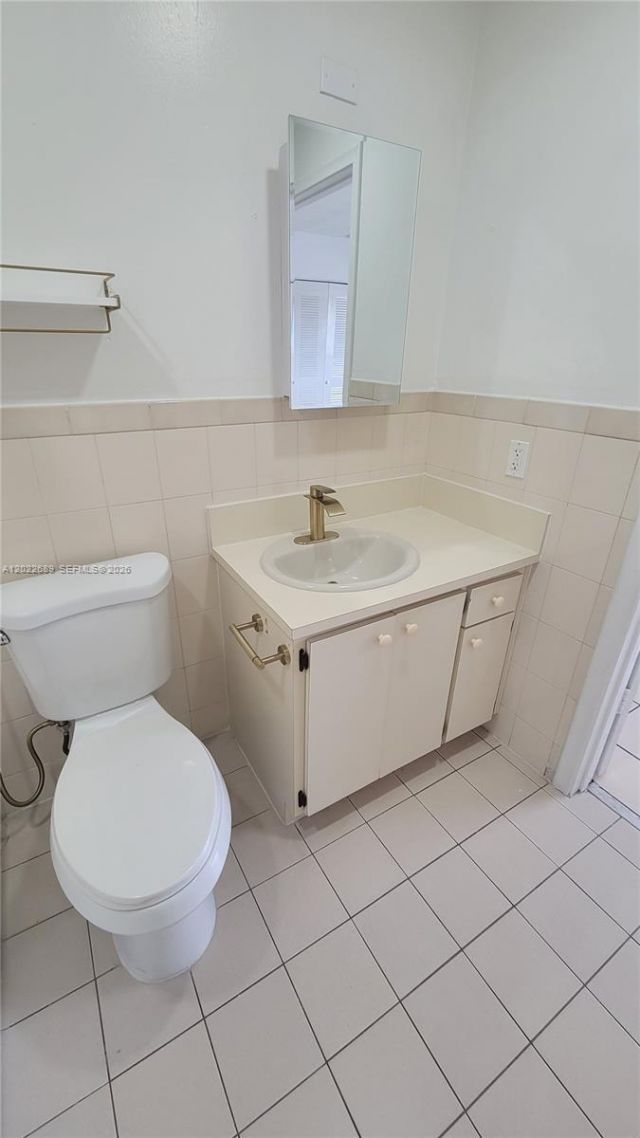 Please Call For Address, Unit 203, Hialeah, FL 33013 Photo