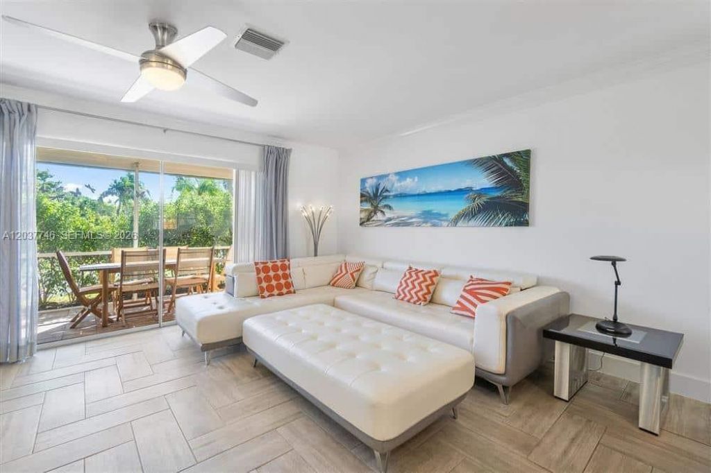 234 Waterside Dr , Unit 234, Hypoluxo, FL 33462 Photo