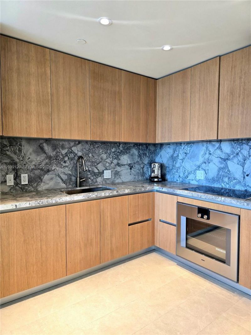 500 Alton Rd , Unit 904, Miami Beach, FL 33139 Photo