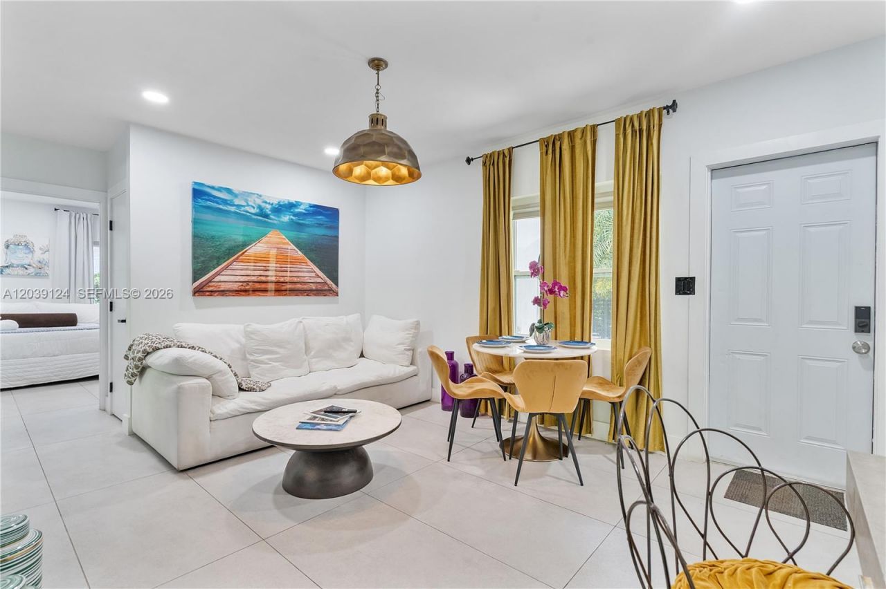 8270 NE 1st Pl , Unit 2, Miami, FL 33138 Photo