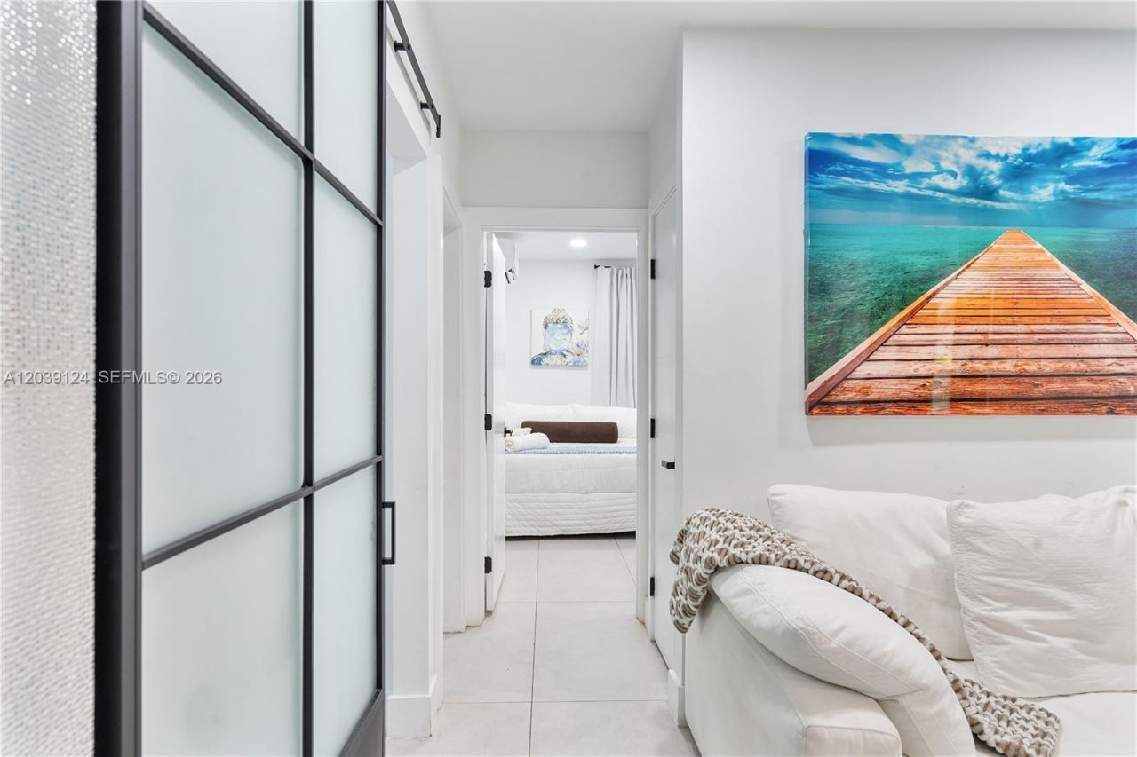 8270 NE 1st Pl , Unit 2, Miami, FL 33138 Photo