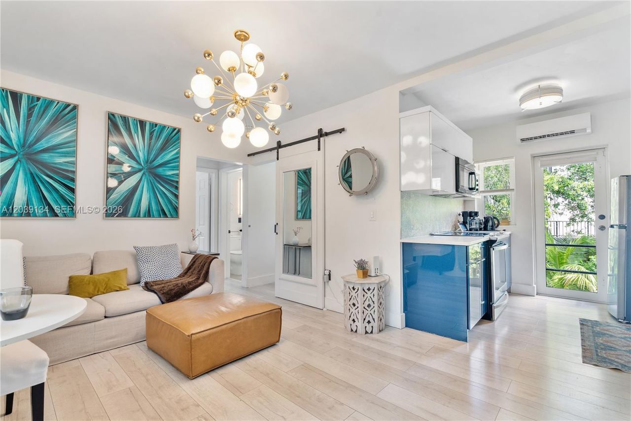 8270 NE 1st Pl , Unit 3, Miami, FL 33138 Photo
